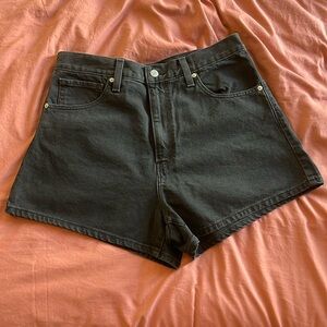 New without tags black Levi’s shorts
